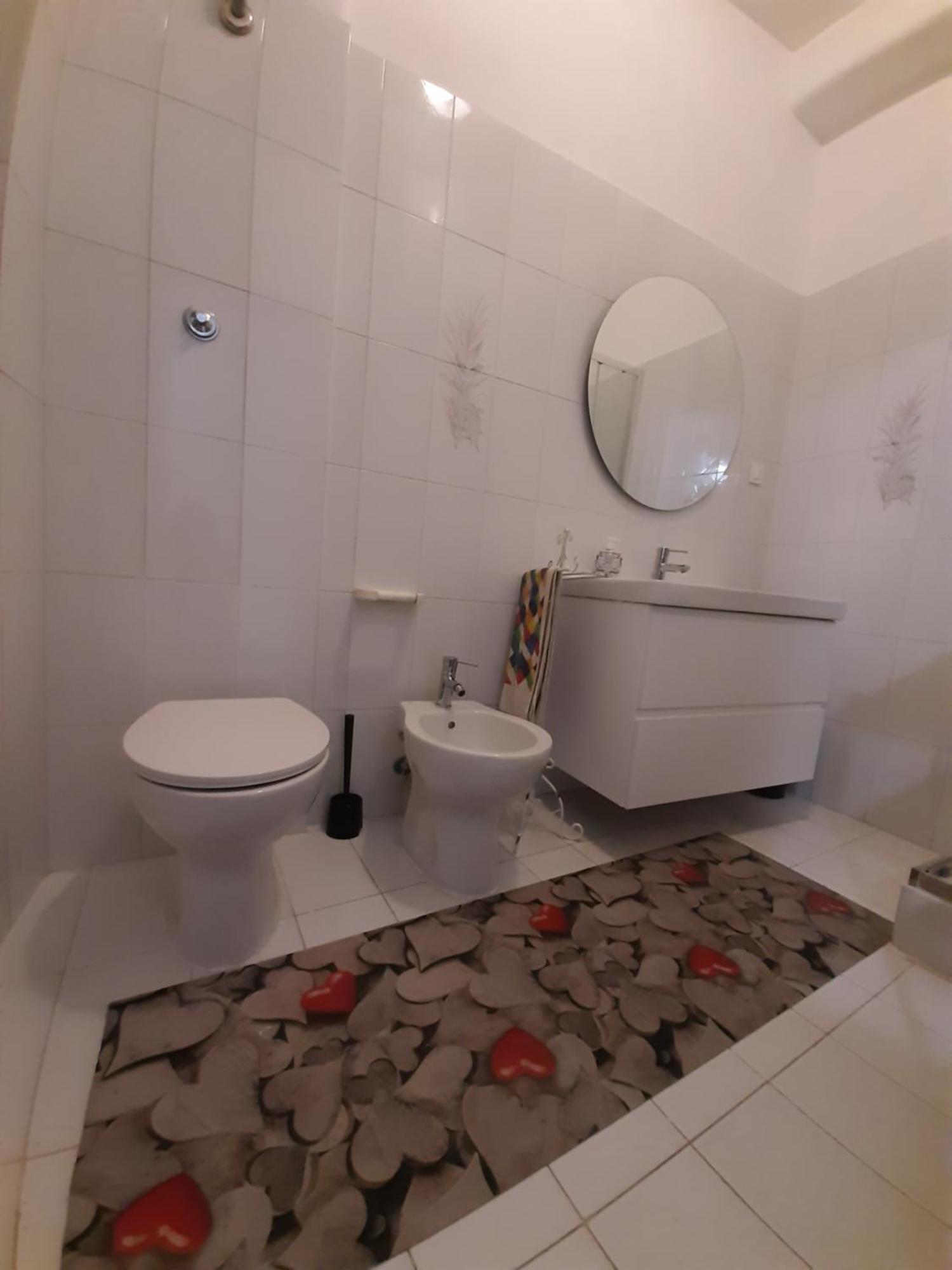 Decumio26 * Roma
